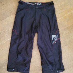 men SPECIALIZED knee length biking shorts sz S EUC